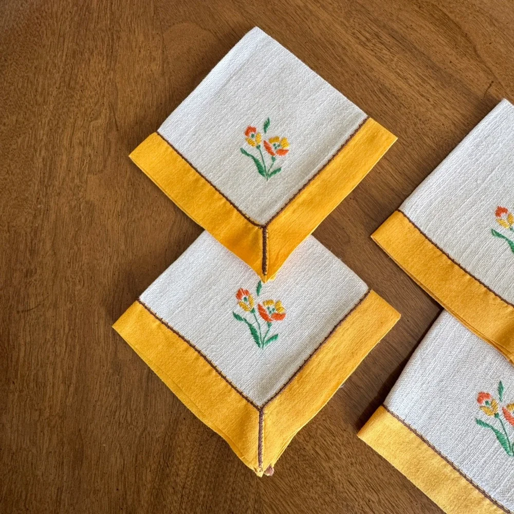 Vintage Set of 4 Linen Cocktail Napkins Cream Yellow Floral Embroidery 10x10 Sq